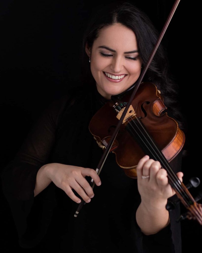 Violin Danielle Szabo